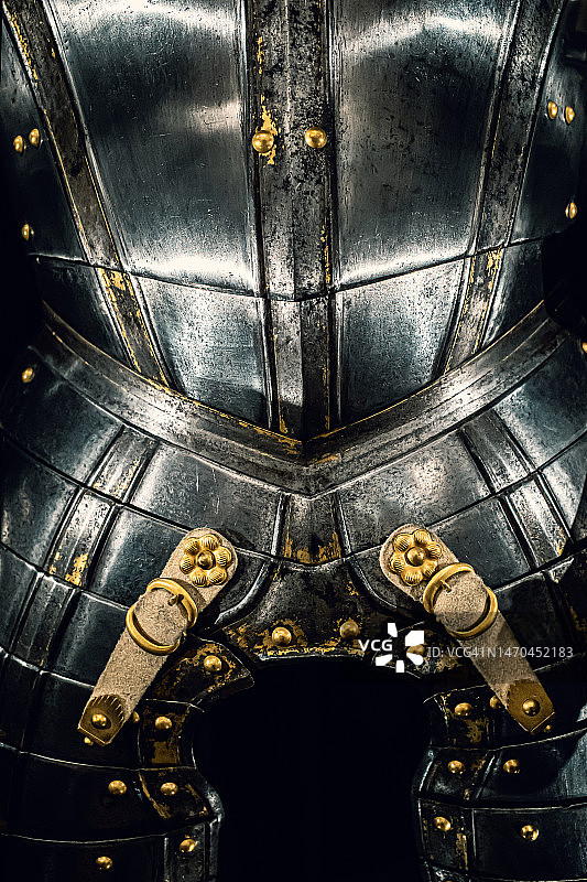 中部盔甲套装图片素材