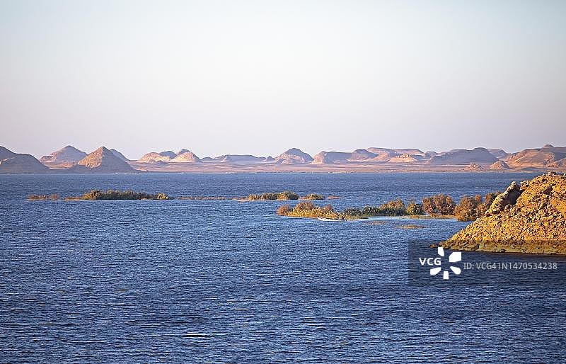 埃及纳赛尔湖，努比亚沙漠水库图片素材