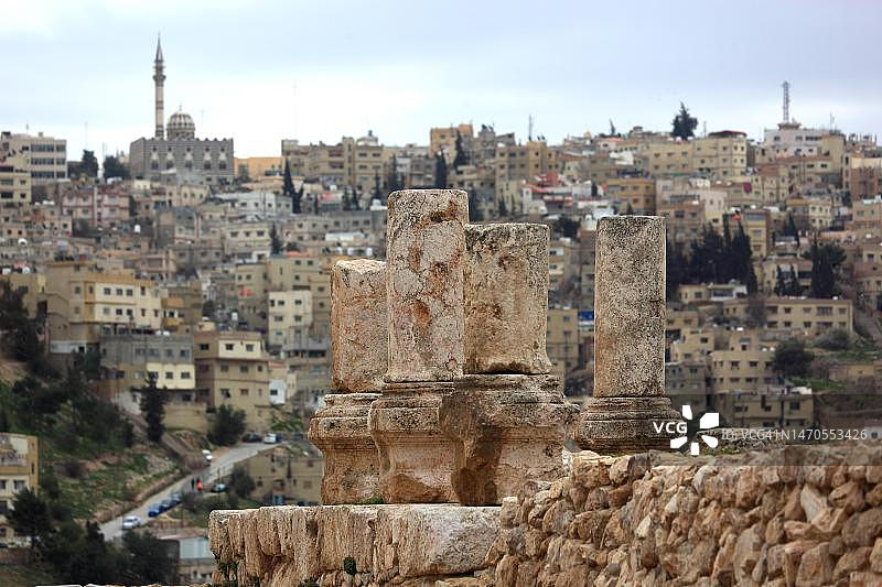 从安曼城堡山俯瞰城市景观，约旦图片素材