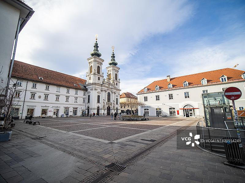 奥地利施蒂利亚州格拉茨的玛利亚希尔夫教堂，也称为小兄弟会教堂图片素材