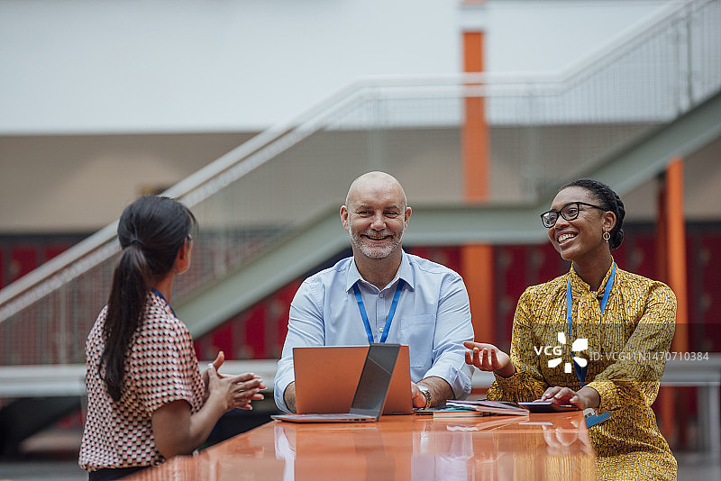 批改学生作业图片素材
