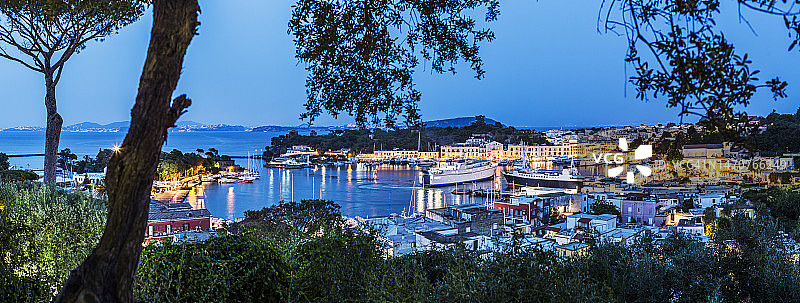 伊斯基亚岛伊斯基亚港景色图片素材