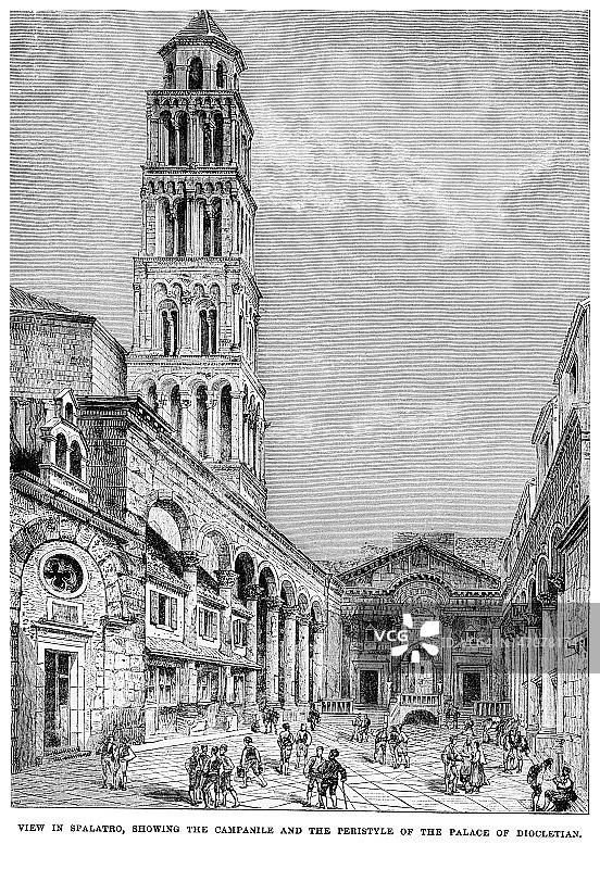 斯帕拉托（古镇斯普利特，克罗地亚，罗马达尔马提亚省古都）的景色古版画插图，展示了钟楼和戴克里先宫的柱廊图片素材