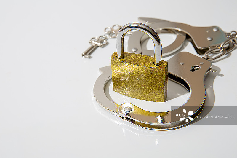 挂锁和手铐图片素材