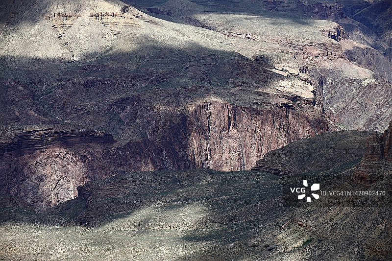 大峡谷岩层壮丽光线景观图片素材