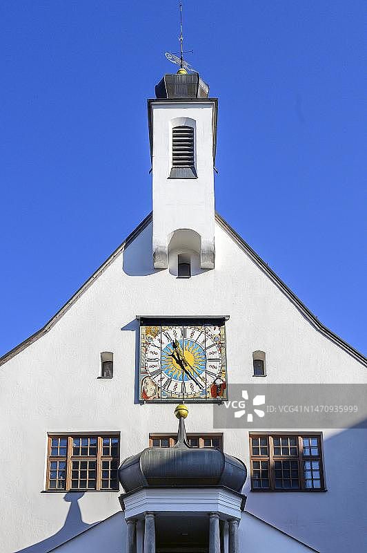 德国巴伐利亚阿尔高肯普滕市政厅的时钟图片素材