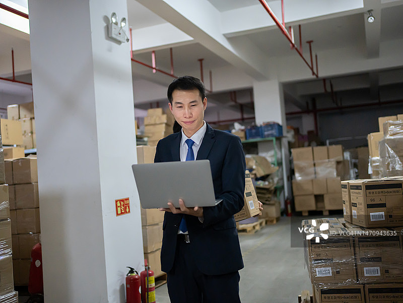 仓库数据检查图片素材