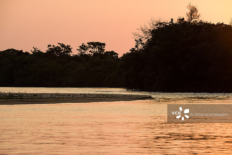 潘塔纳尔湿地的日出图片素材