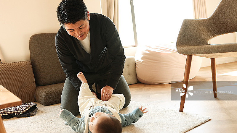 爸爸带孩子图片素材