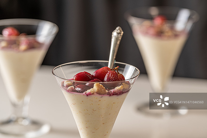 酸奶冻糕图片素材