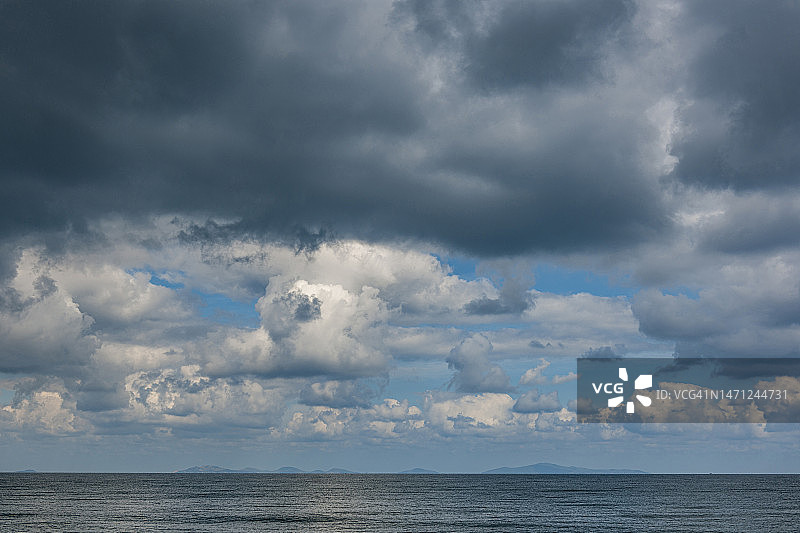 撒丁岛，海上风暴图片素材