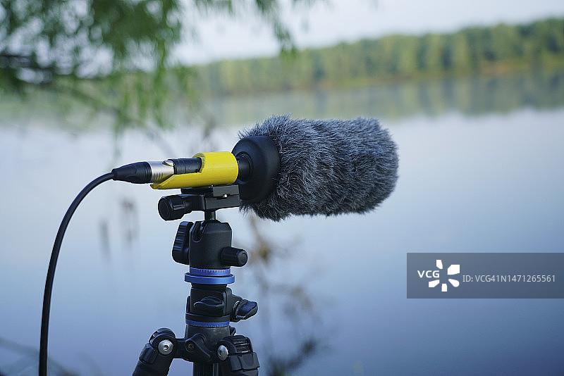 悬臂麦克风图片素材