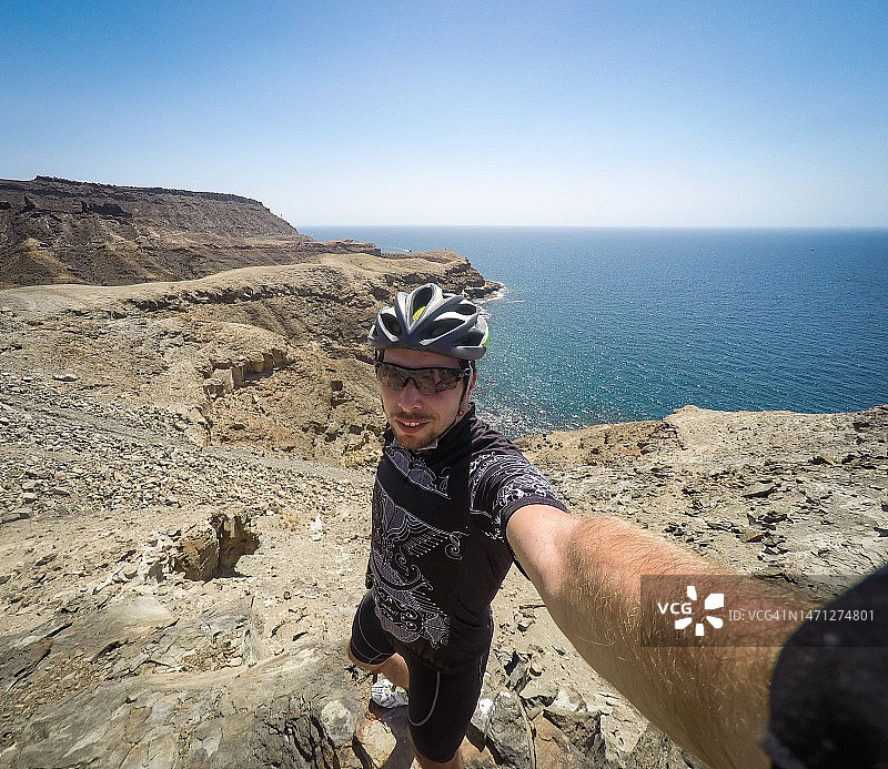在格兰加那利岛自行车之旅中的自拍图片素材