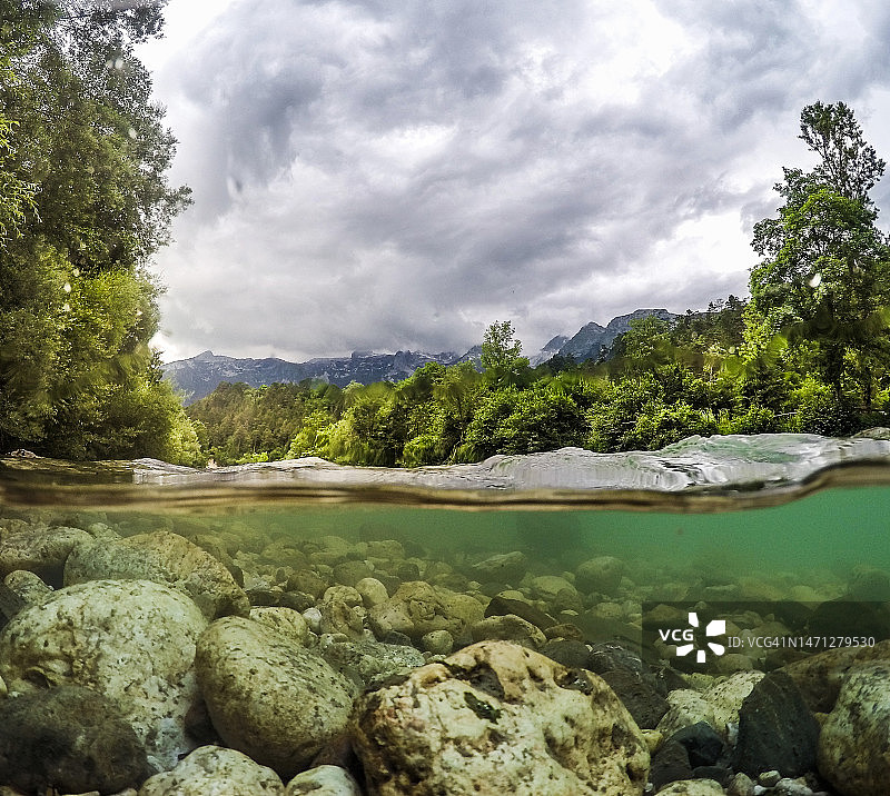 水下半景索卡河图片素材