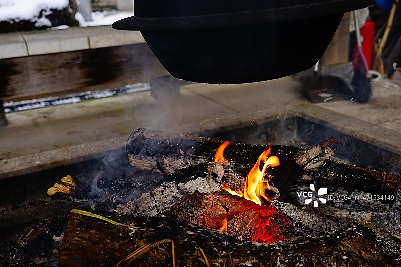 日本的户外壁炉图片素材