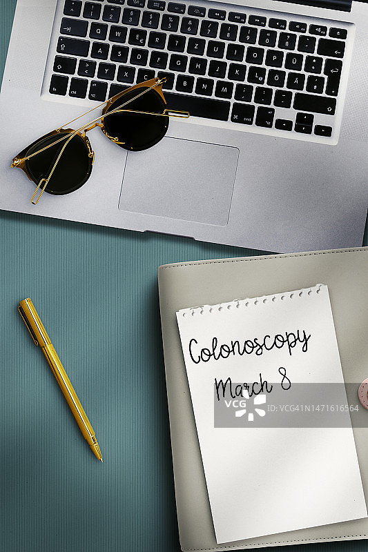 计划表上的结肠镜检查时间图片素材