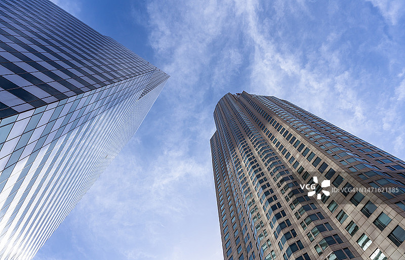 仰望洛杉矶市中心摩天大楼图片素材