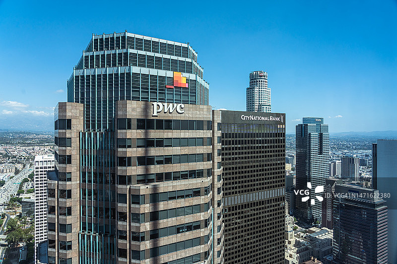 阳光明媚的洛杉矶市中心高角度景观图片素材