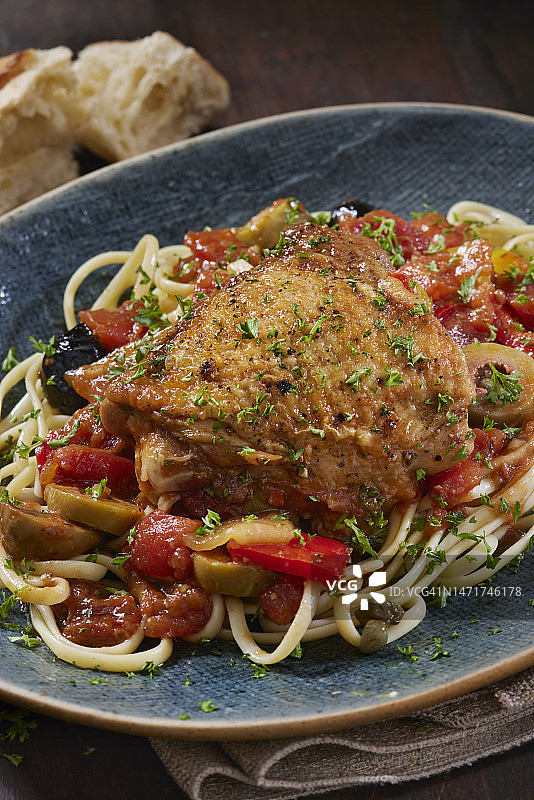 意式红烩鸡腿图片素材