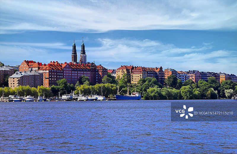 瑞典斯德哥尔摩的南岛区海滨和霍加利德教堂图片素材