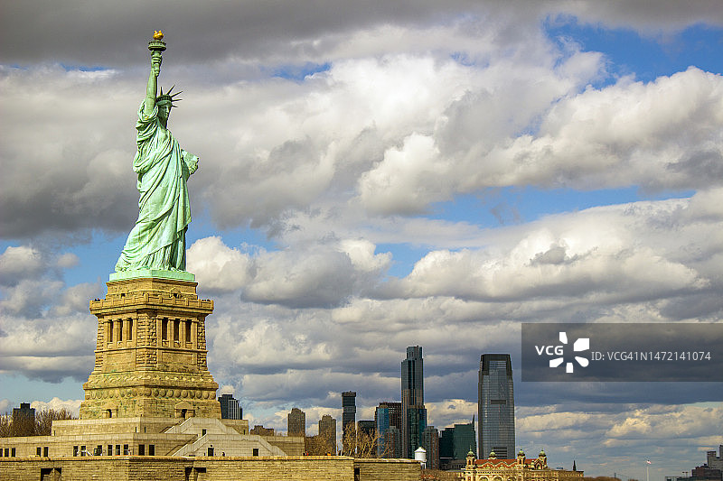 自由女神像，埃利斯岛和新泽西州纽瓦克图片素材