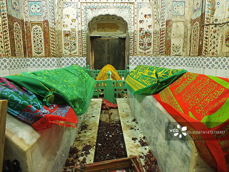 吉拉尼圣地内部景观图片素材