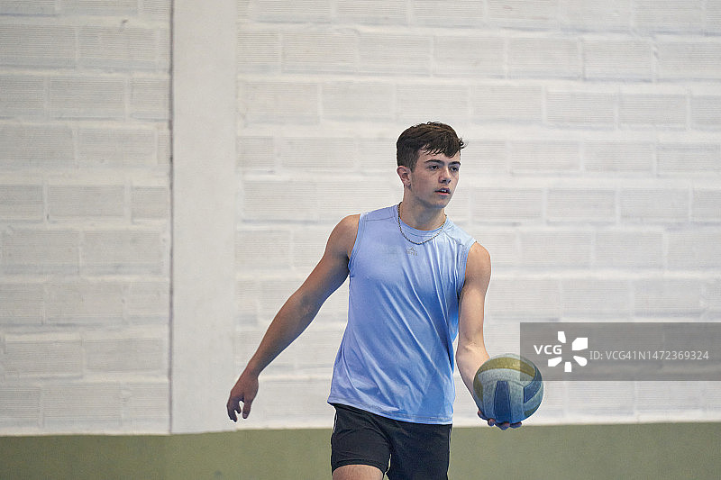 排球发球图片素材