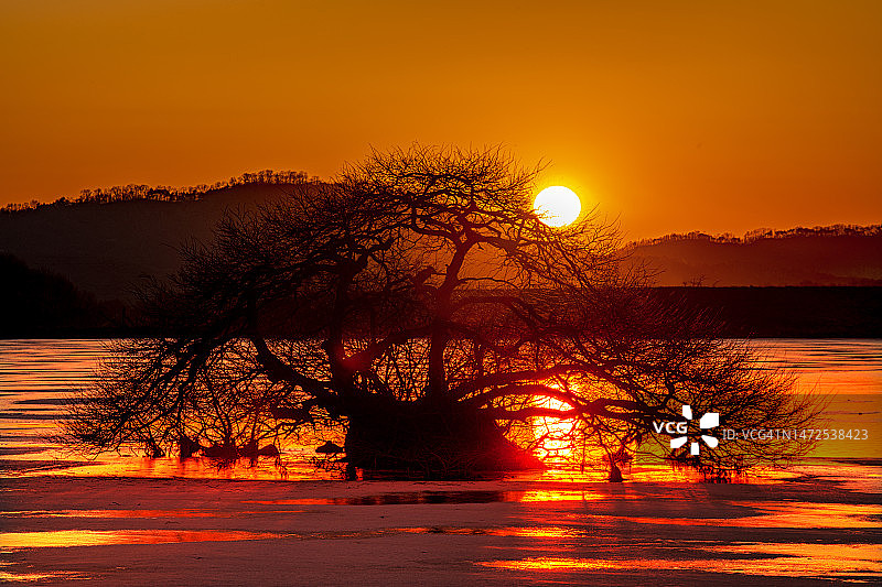 忠清北道槐山郡梦幻水库日出图片素材
