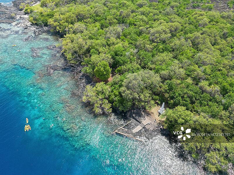 美国夏威夷大岛库克船长纪念碑鸟瞰图片素材