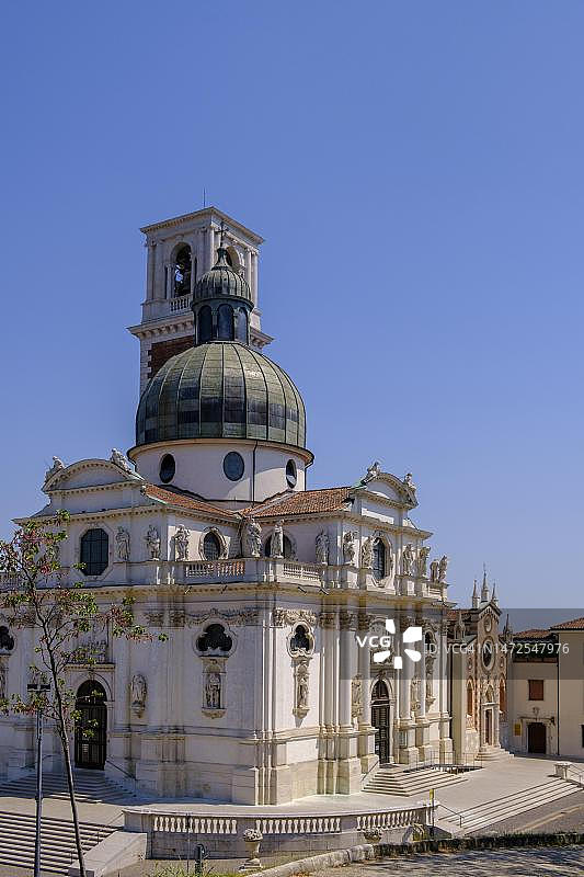 意大利威琴察贝里科山圣母朝圣地图片素材