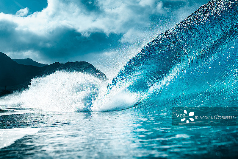 印度尼西亚海浪天空美景图片素材