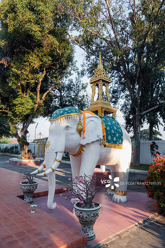 大象雕像图片素材