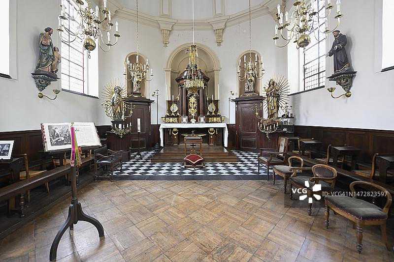 比利时科特赖克圣伊丽莎白女修道院圣马修教堂图片素材