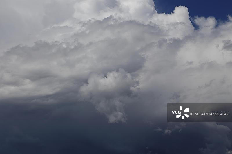 魁北克省的暴风云图片素材