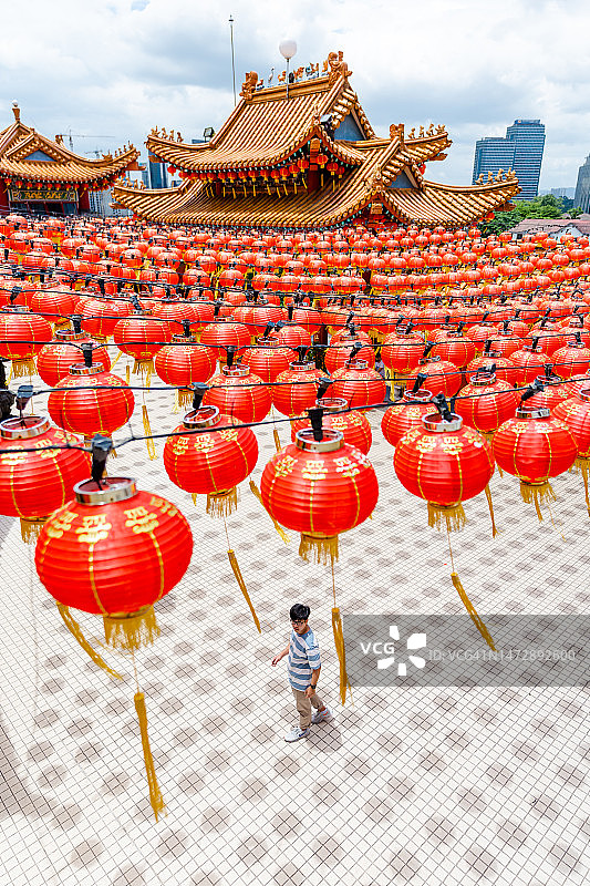 游客在吉隆坡天后宫旅游图片素材