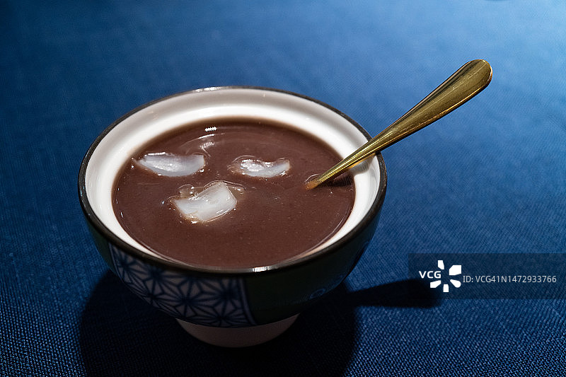 中式传统甜点小吃：红豆沙图片素材