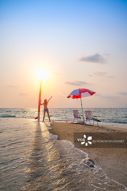 享受海上时光图片素材