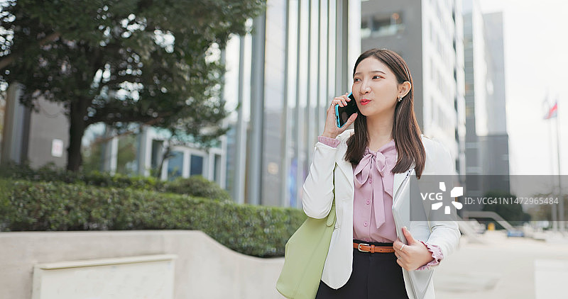 商务女商人通话图片素材