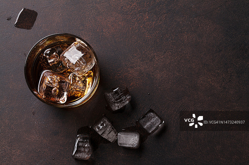 美国桌上的饮品俯视图图片素材