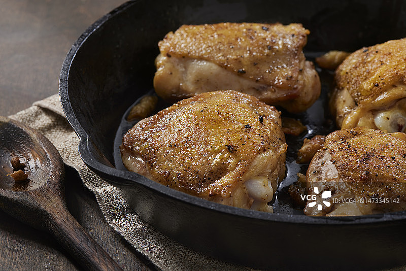 意式红烧鸡腿图片素材