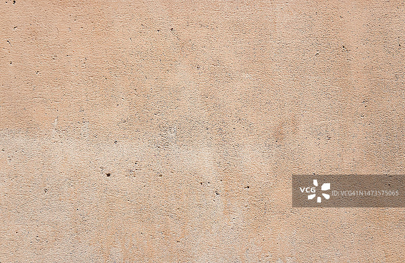 涂有桃色的风化混凝土墙图片素材