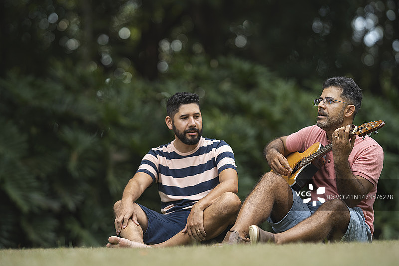 男性友谊图片素材