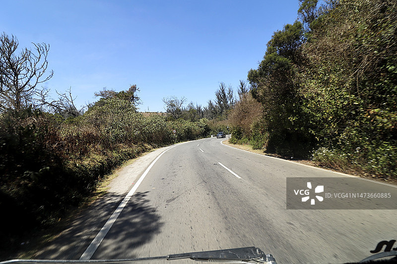 山间高速公路弯道风光图片素材