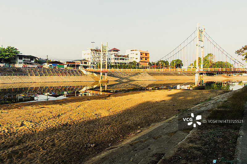 河流干涸，旱季图片素材