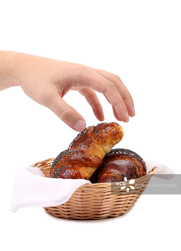 女子手持柳条篮子，白色背景，摩尔多瓦图片素材