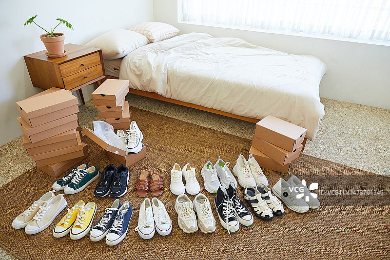 鞋子转售图片素材