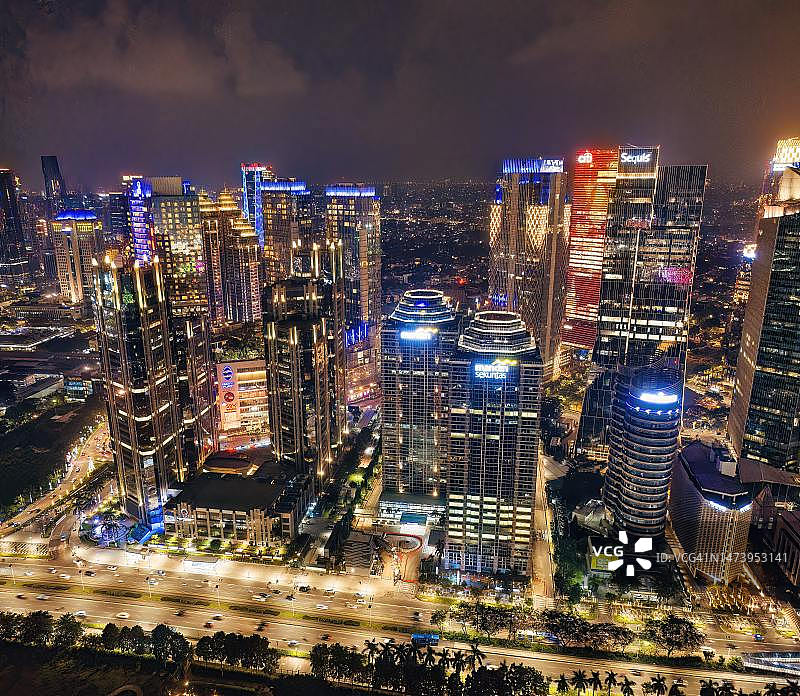 夜间雅加达城市建筑高角度景观，印度尼西亚图片素材