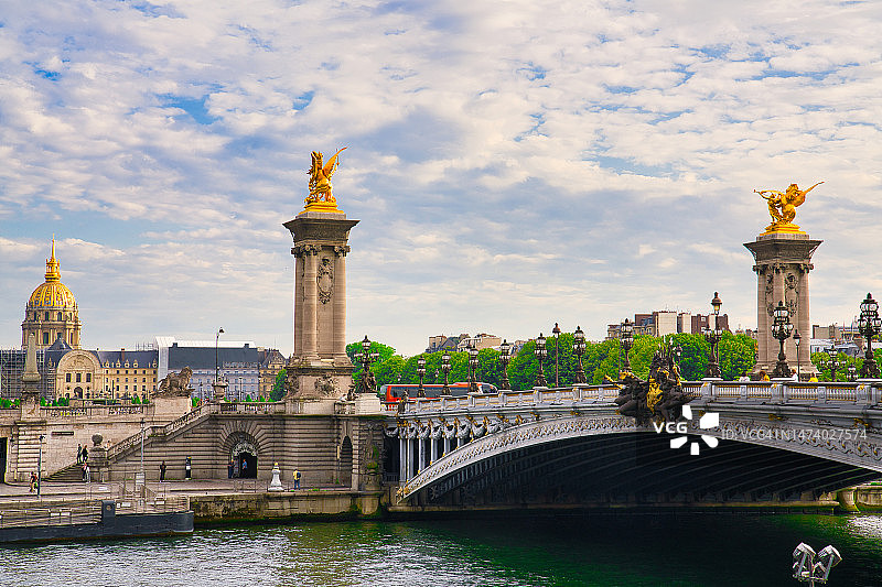 亚历山大三世桥图片素材