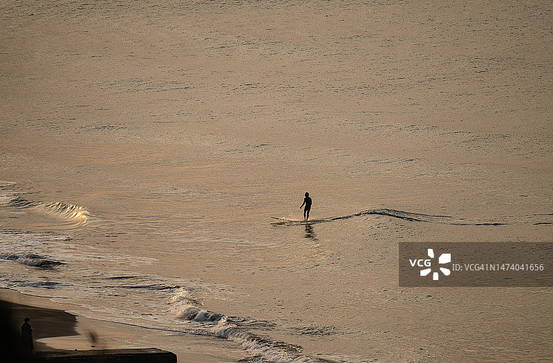 日本神奈川的早晨海滩图片素材