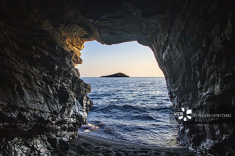 意大利波坦察省马泰拉洞穴海景图片素材